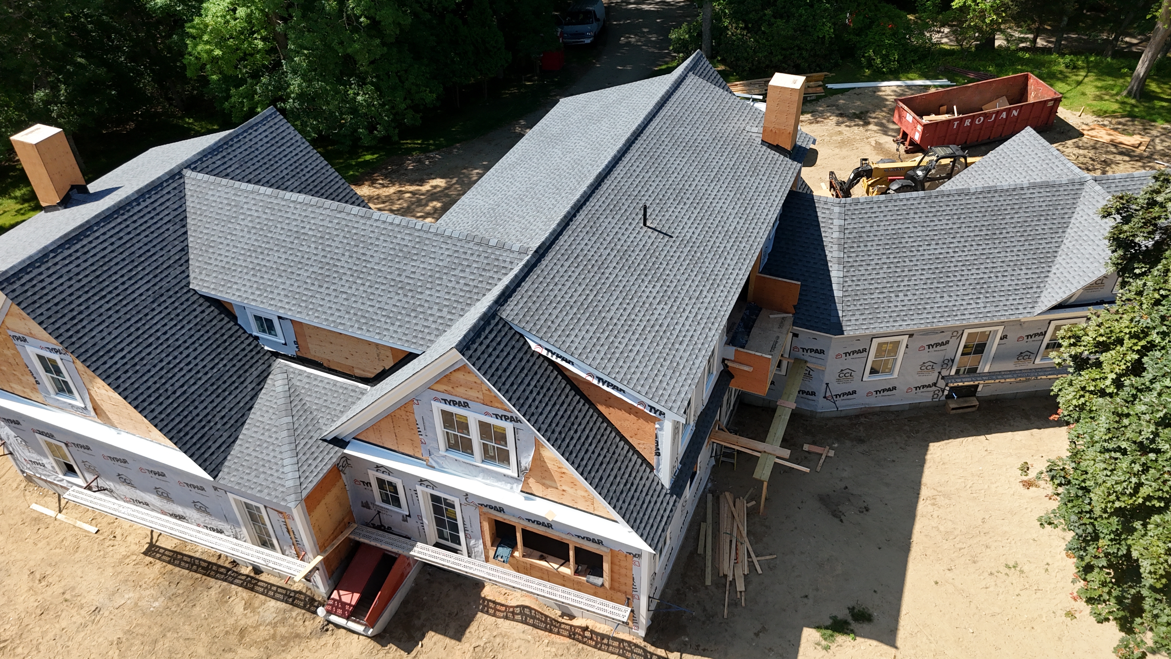 5 Signs Your Commercial Roof May Need Repair (Before It Becomes a Bigger Problem)